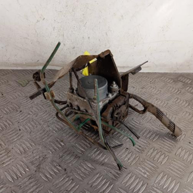 Bloc ABS (freins anti-blocage) RENAULT CLIO 2