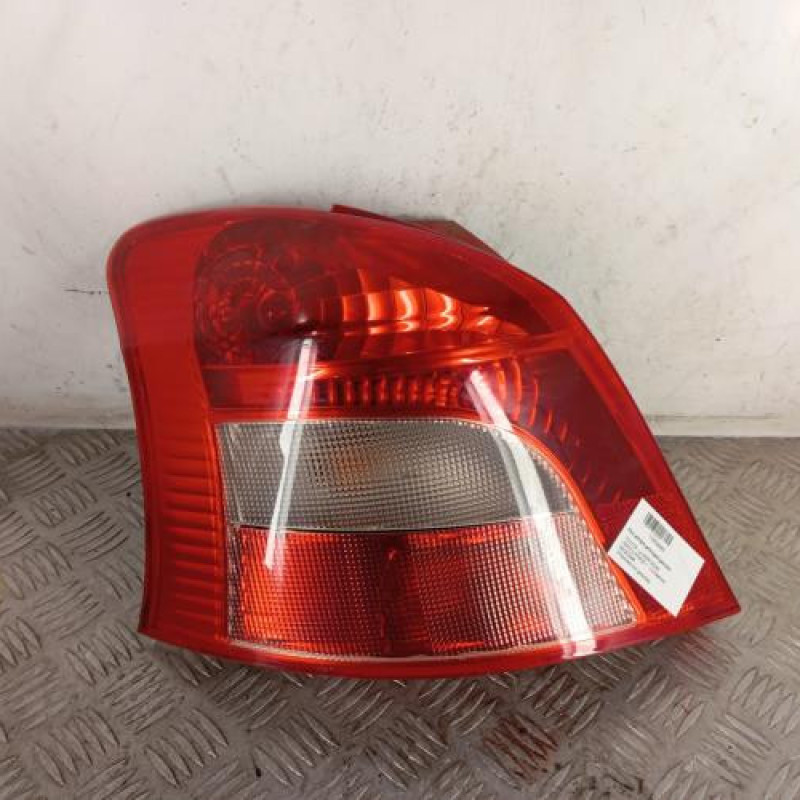 Feu arriere principal gauche (feux) TOYOTA YARIS 2