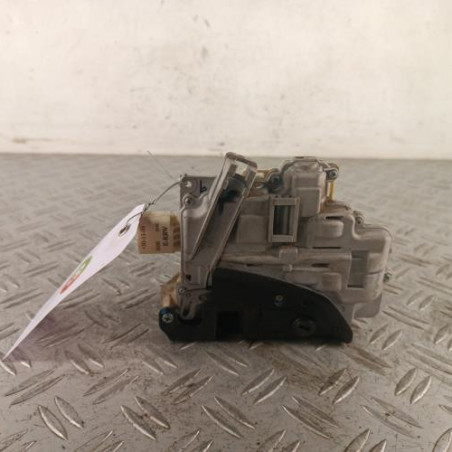 Serrure arriere droit AUDI A3 2