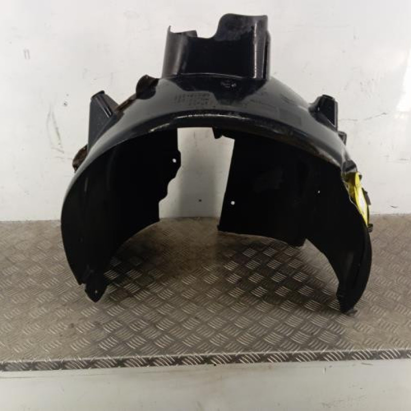 Pare boue avant droit PEUGEOT 308 2