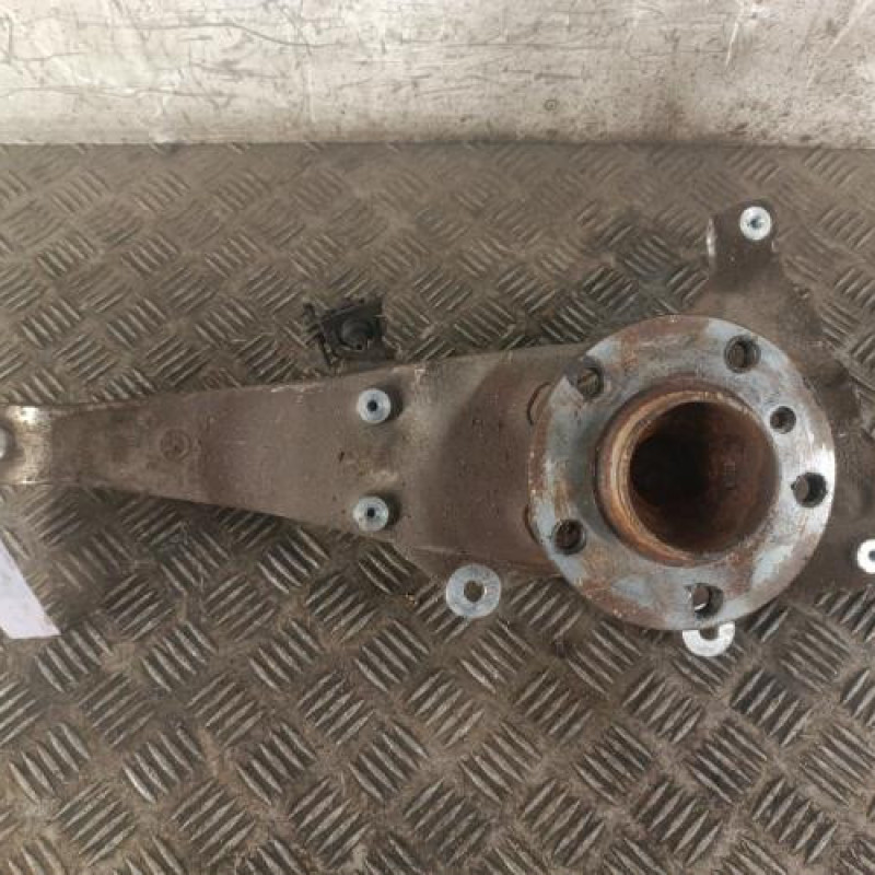 Moyeu avant droit BMW SERIE 5 F07 GRAN TURISMO