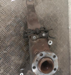 Moyeu avant gauche BMW SERIE 5 F07 GRAN TURISMO Photo n°1