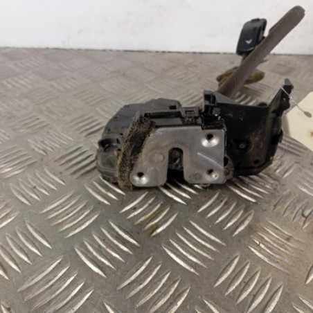 Serrure arriere droit RENAULT CLIO 4