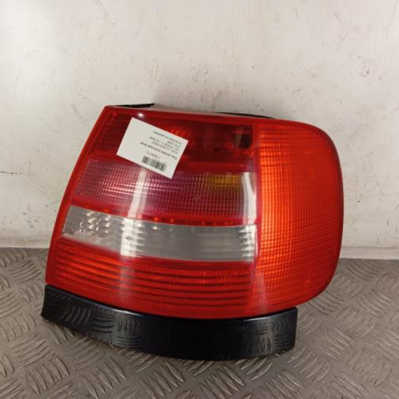 Feu arriere principal droit (feux) AUDI A4 1