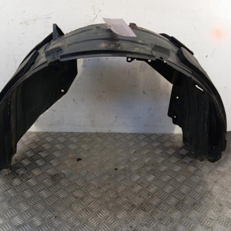 Pare boue avant droit NISSAN QASHQAI 1