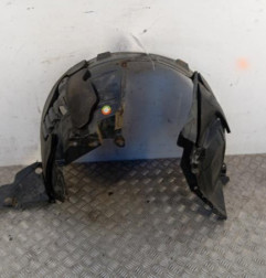 Pare boue avant droit NISSAN QASHQAI 1