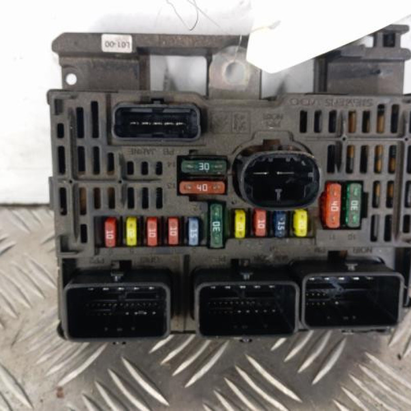 Boitier servitude moteur (BSM) PEUGEOT 407 Boitier servitude moteur (BSM) PEUGEOT 407