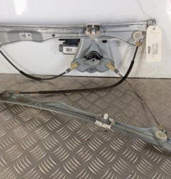 Leve vitre electrique avant gauche RENAULT CLIO 3 Photo n°1