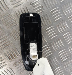 Interrupteur de leve vitre avant droit PEUGEOT 2008 1