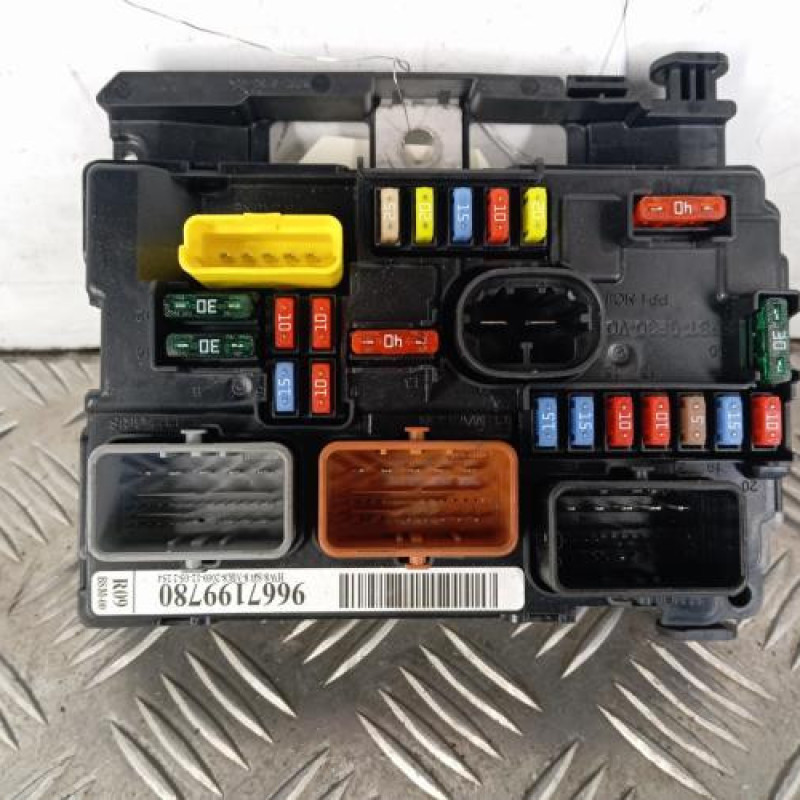 Boitier servitude moteur (BSM) CITROEN C3 2 Boitier servitude moteur (BSM) CITROEN C3 2