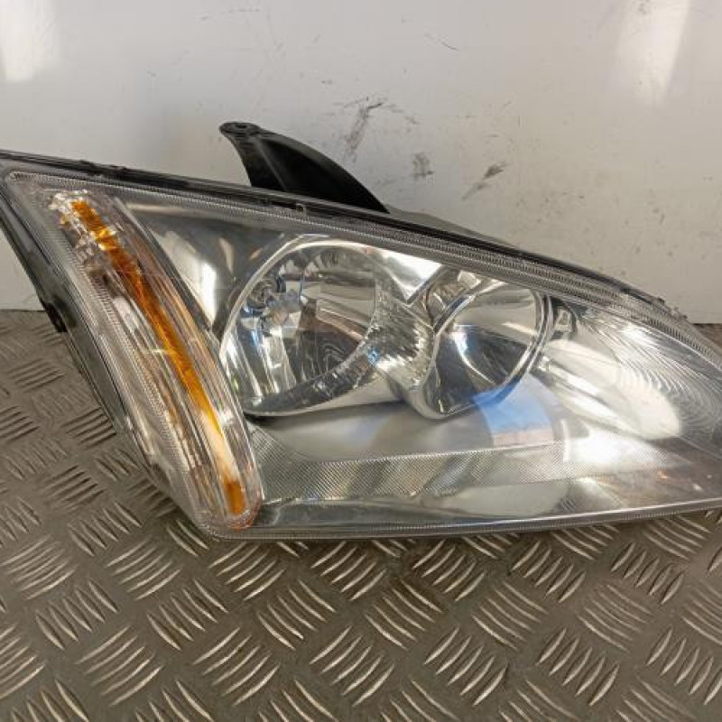Optique avant principal droit (feux)(phare) FORD FOCUS 2