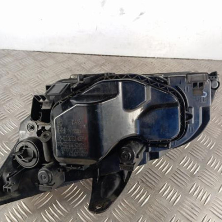 Optique avant principal droit (feux)(phare) FORD FOCUS 2