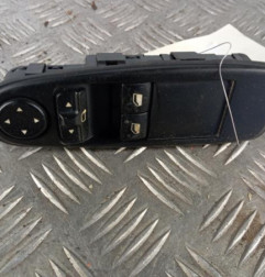 Interrupteur de leve vitre avant gauche CITROEN C4 PICASSO 1 Photo n°1