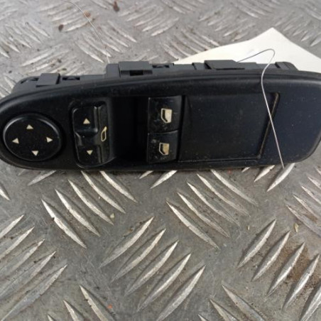 Interrupteur de leve vitre avant gauche CITROEN C4 PICASSO 1 Photo n°1