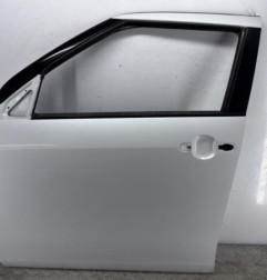 Porte avant gauche SUZUKI SWIFT 4 Photo n°1