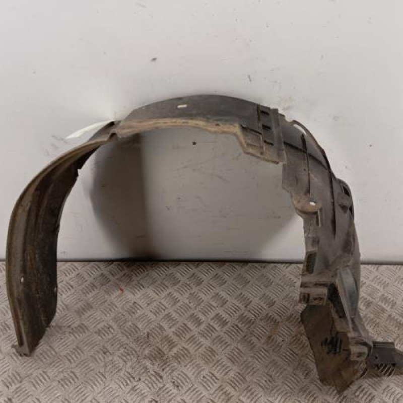 Pare boue avant gauche SUZUKI SWIFT 4