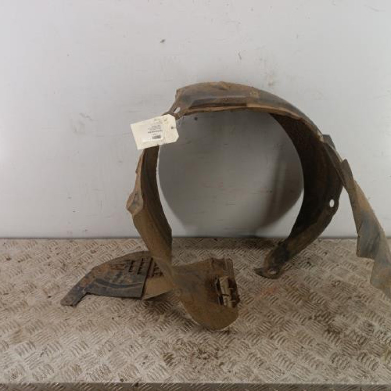 Pare boue avant droit RENAULT CLIO 2