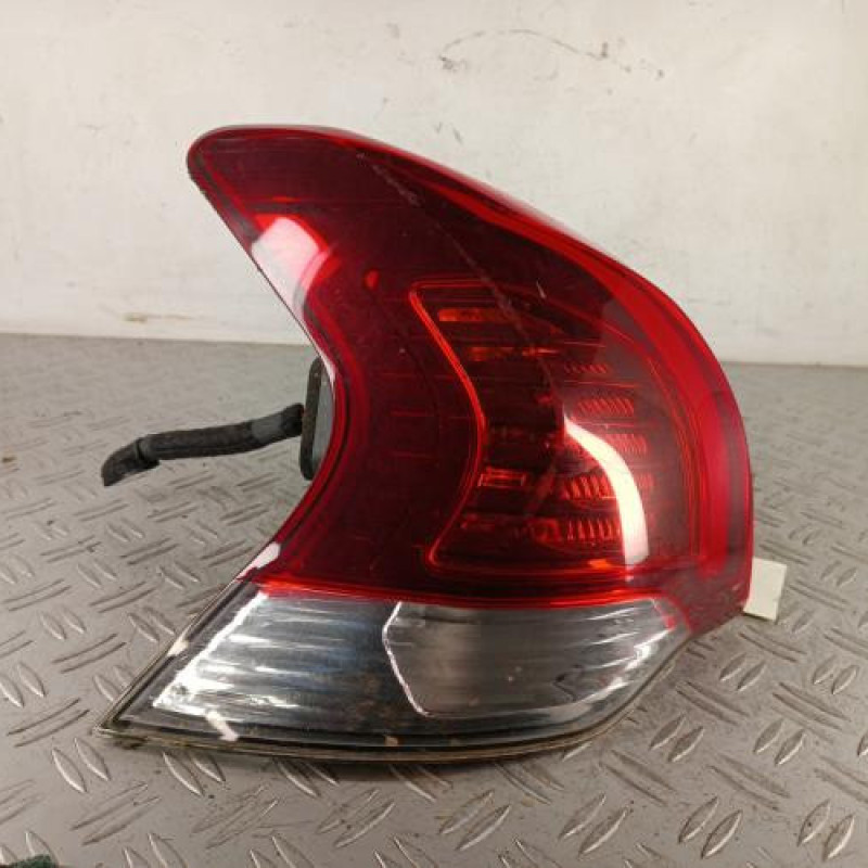 Feu arriere principal gauche (feux) PEUGEOT 3008 1