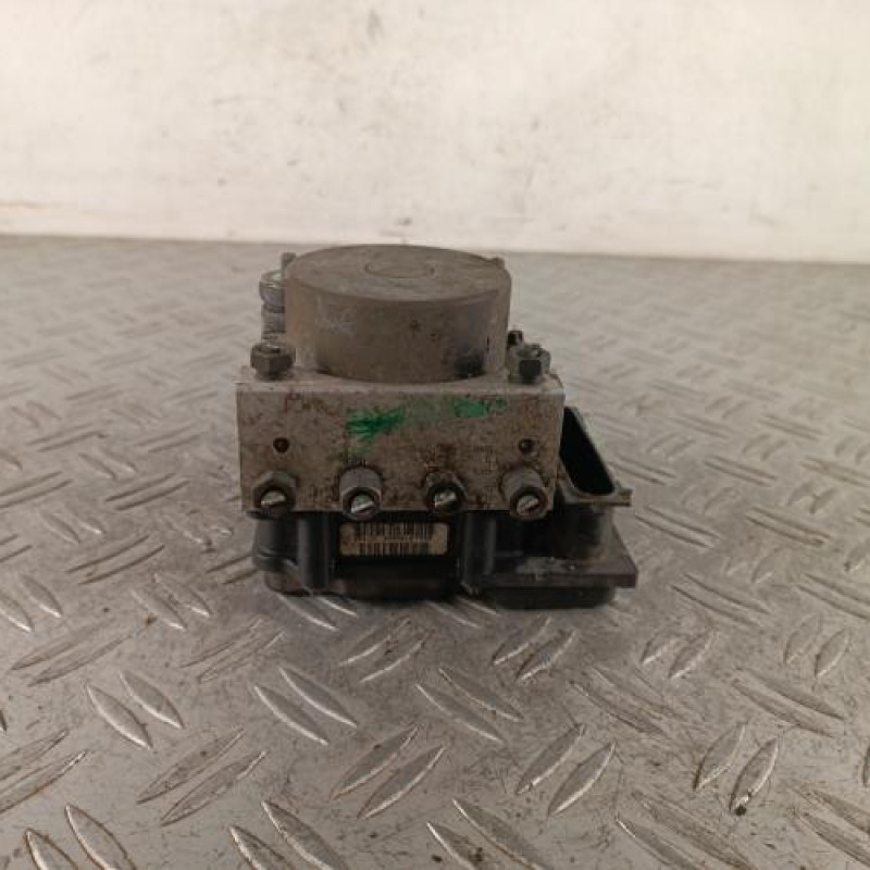 Bloc ABS (freins anti-blocage) NISSAN MICRA 3