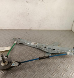 Leve vitre mecanique arriere gauche PEUGEOT 208 1 Photo n°1