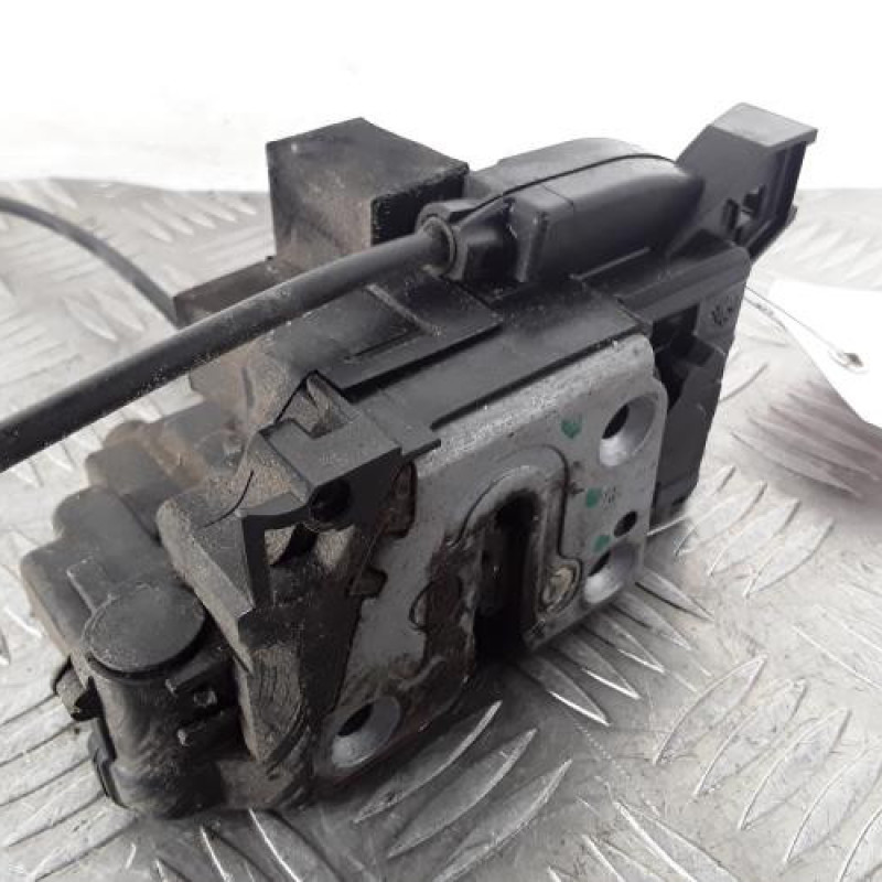 Serrure arriere droit RENAULT CLIO 3