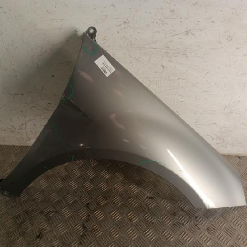 Aile avant droit MERCEDES CLASSE B 245