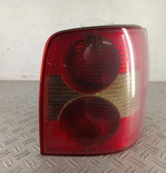 Feu arriere principal droit (feux) VOLKSWAGEN PASSAT 4 Photo n°1