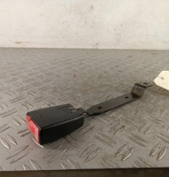 Attache ceinture avant droit SKODA FABIA 1 Photo n°1