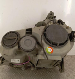 Optique avant principal droit (feux)(phare) MERCEDES CLASSE E 210 Photo n°4