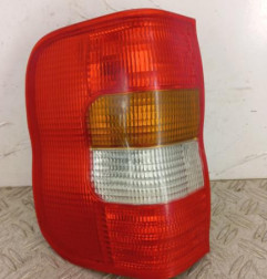 Feu arriere principal gauche (feux) OPEL CORSA B Photo n°1