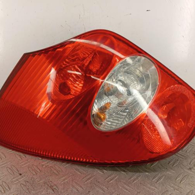 Feu arriere principal gauche (feux) RENAULT LAGUNA 2