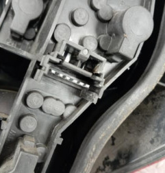 Feu arriere principal gauche (feux) RENAULT LAGUNA 2 Photo n°5