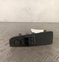 Interrupteur de leve vitre avant gauche FIAT GRANDE PUNTO Photo n°1