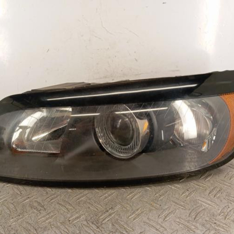 Optique avant principal gauche (feux)(phare) VOLVO C 30