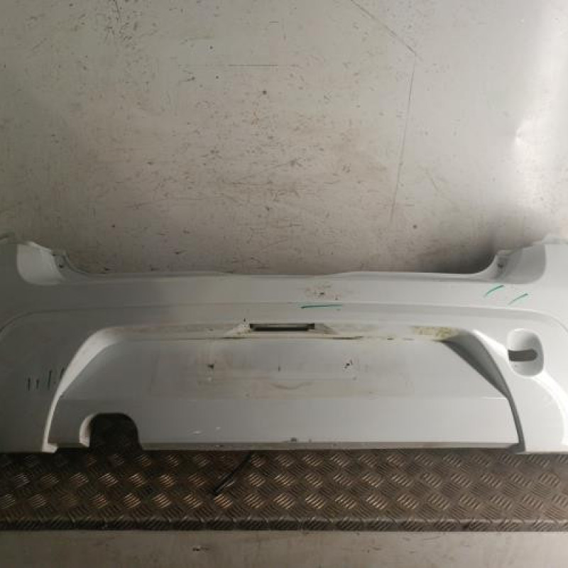 Pare choc arriere DACIA SANDERO 1