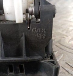 Bouton de coffre RENAULT CLIO 2 Photo n°3