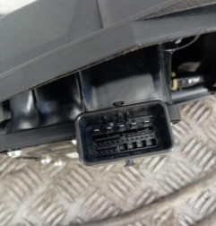 Bloc electrique de frein a main PEUGEOT 3008 1 Photo n°8