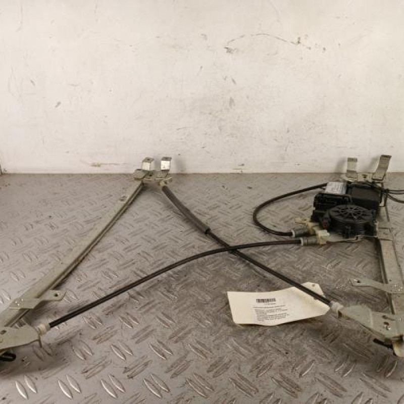 Leve vitre electrique avant droit RENAULT MEGANE 2