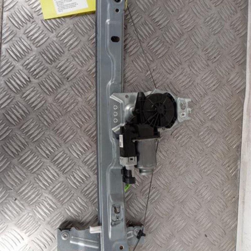 Leve vitre electrique avant gauche PEUGEOT 207