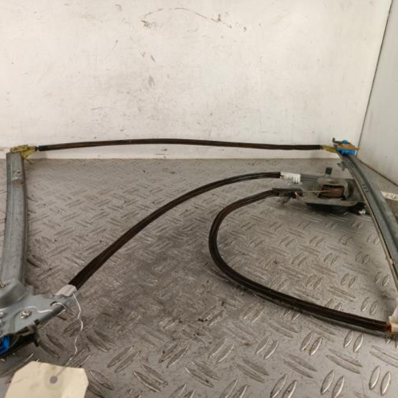 Leve vitre electrique arriere droit RENAULT LAGUNA 2
