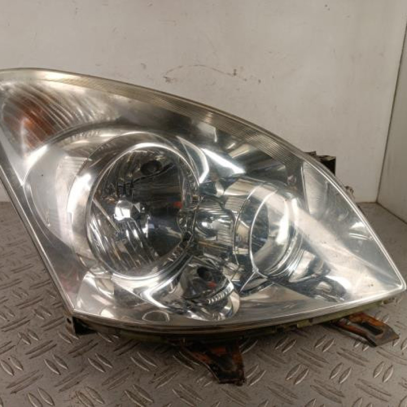 Optique avant principal droit (feux)(phare) TOYOTA COROLLA VERSO 2