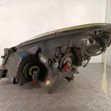 Optique avant principal droit (feux)(phare) TOYOTA COROLLA VERSO 2