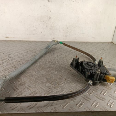 Leve vitre electrique avant droit RENAULT CLIO 2 Photo n°1