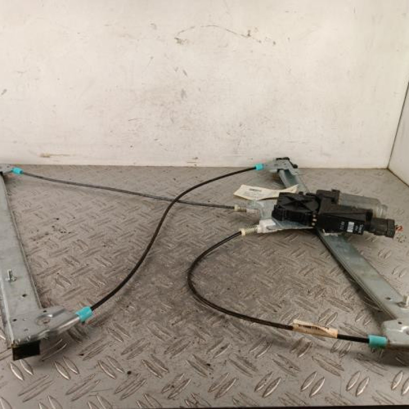 Leve vitre electrique avant gauche RENAULT LAGUNA 2