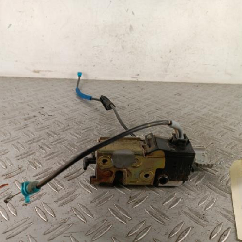 Serrure arriere droit CITROEN C4 1