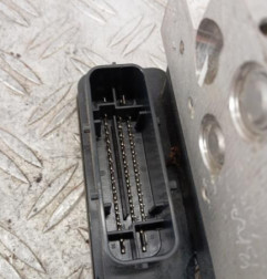 Bloc ABS (freins anti-blocage) BMW X6 F16 Photo n°6