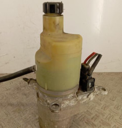 Pompe de direction VOLVO C 30 Photo n°1