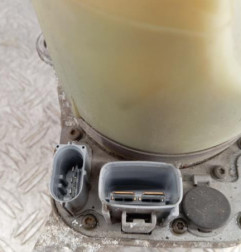 Pompe de direction VOLVO C 30 Photo n°6