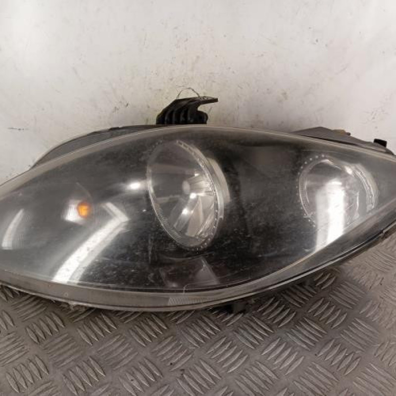 Optique avant principal gauche (feux)(phare) SEAT LEON 2
