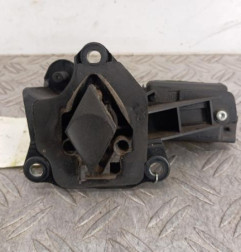 Bouton de coffre RENAULT CLIO 2 CAMPUS Photo n°1